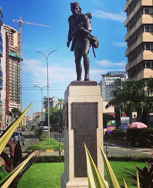 Askari Monument & city centre