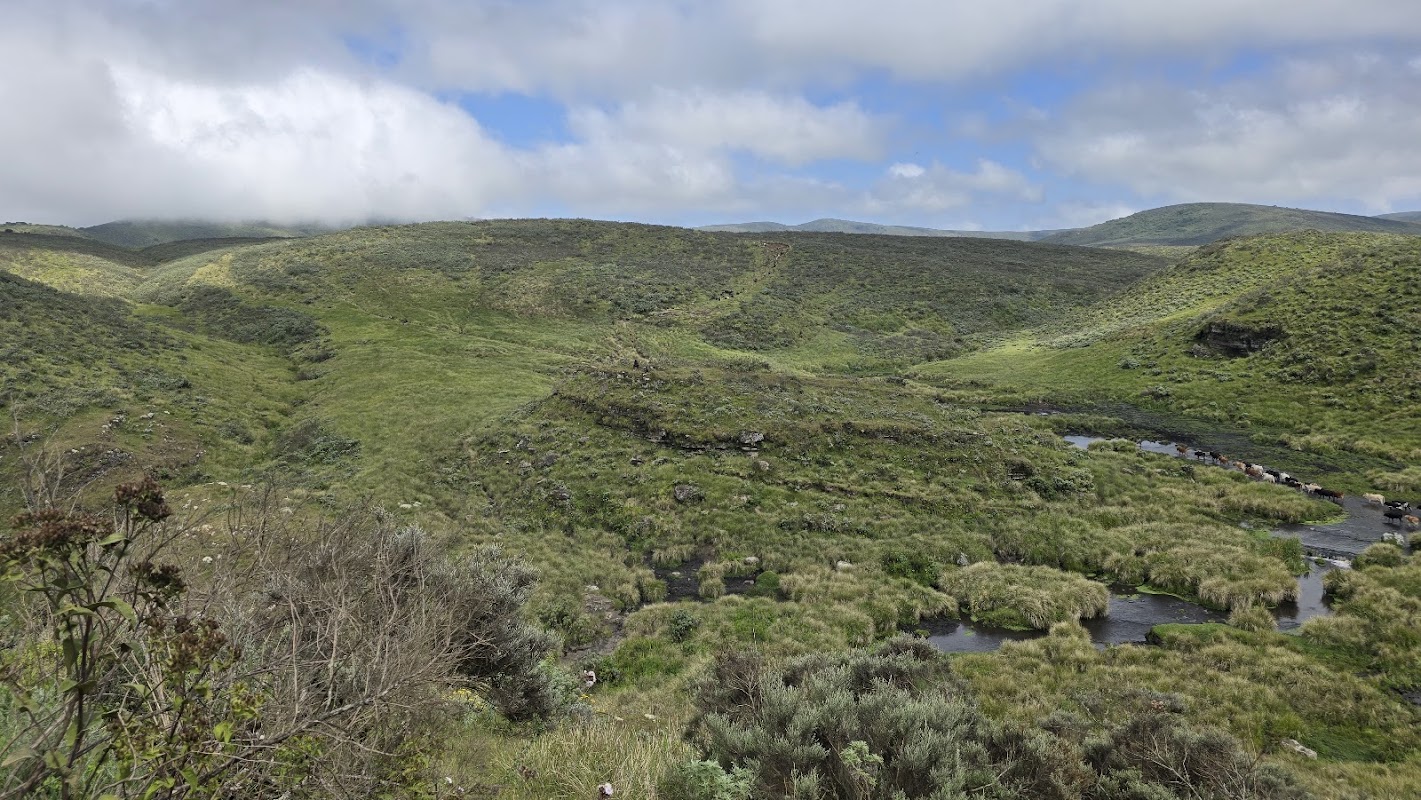 Empakaai and Olmoti crater hikes