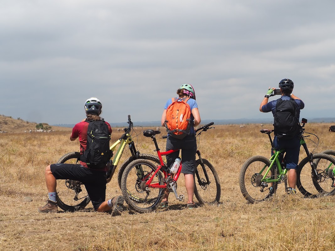 Mountain-bike and village tours